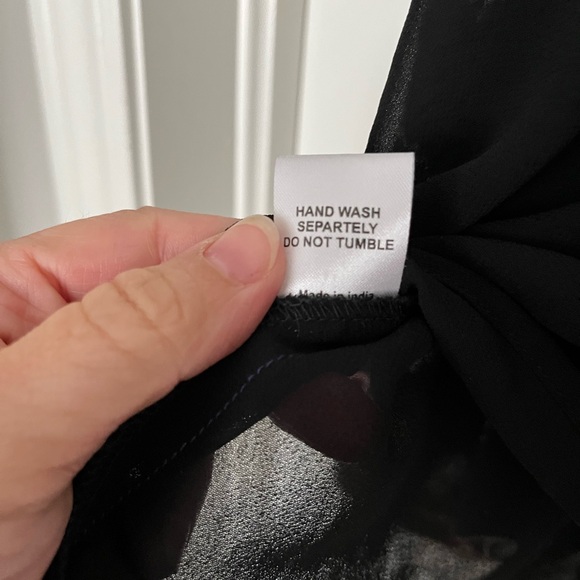 LOVE SAM boho embroidered shirt size S with a balloon sleeve at the bott… - Picture 5 of 7